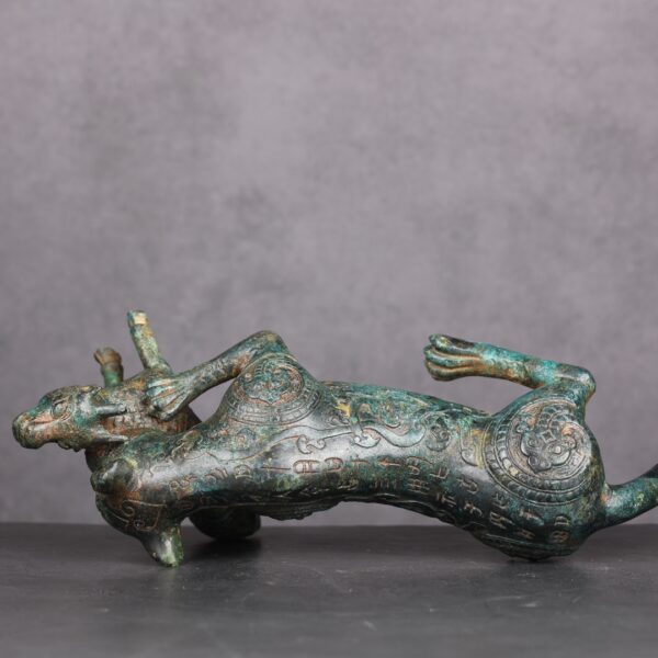 53baa5677489152846daa9bba962d45 tiger preying on sheep