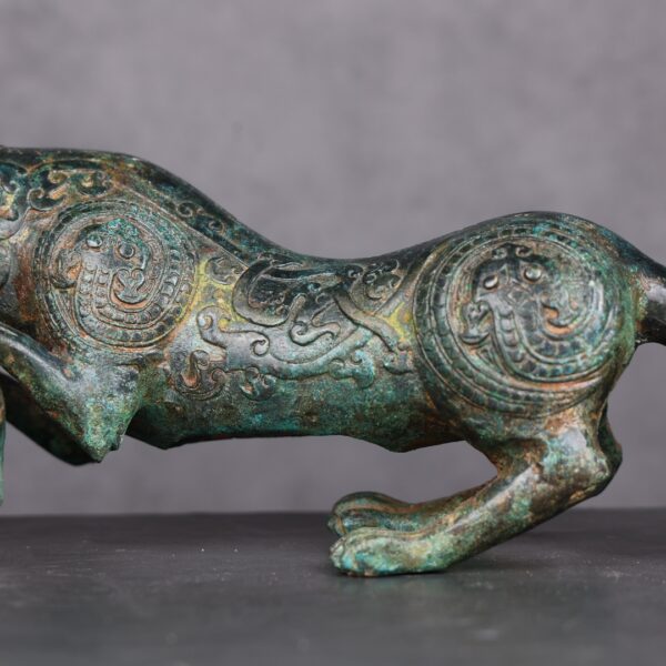 ad51ae128e09ea892650ee82d281fa8 tiger preying on sheep